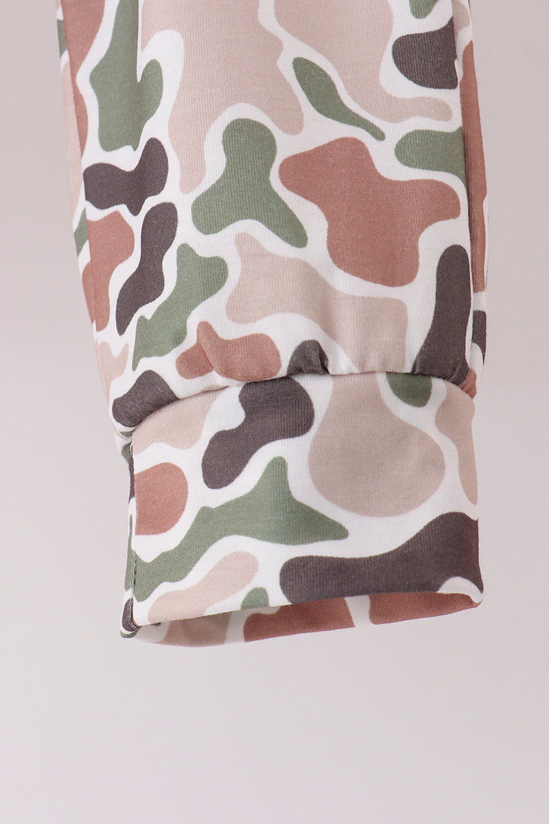 Tan Camo Deer Applique Boy Pants Set Honeydew