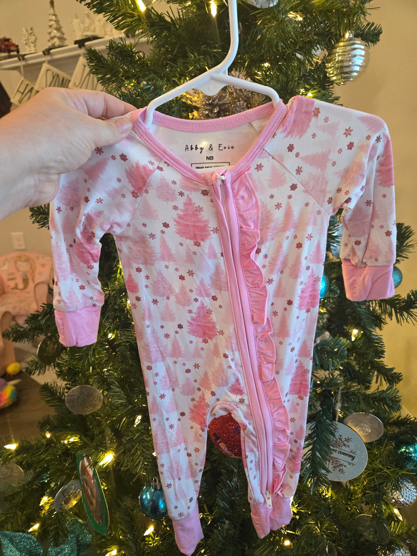 Pink Christmas Tree Bamboo Zipper Honeydew