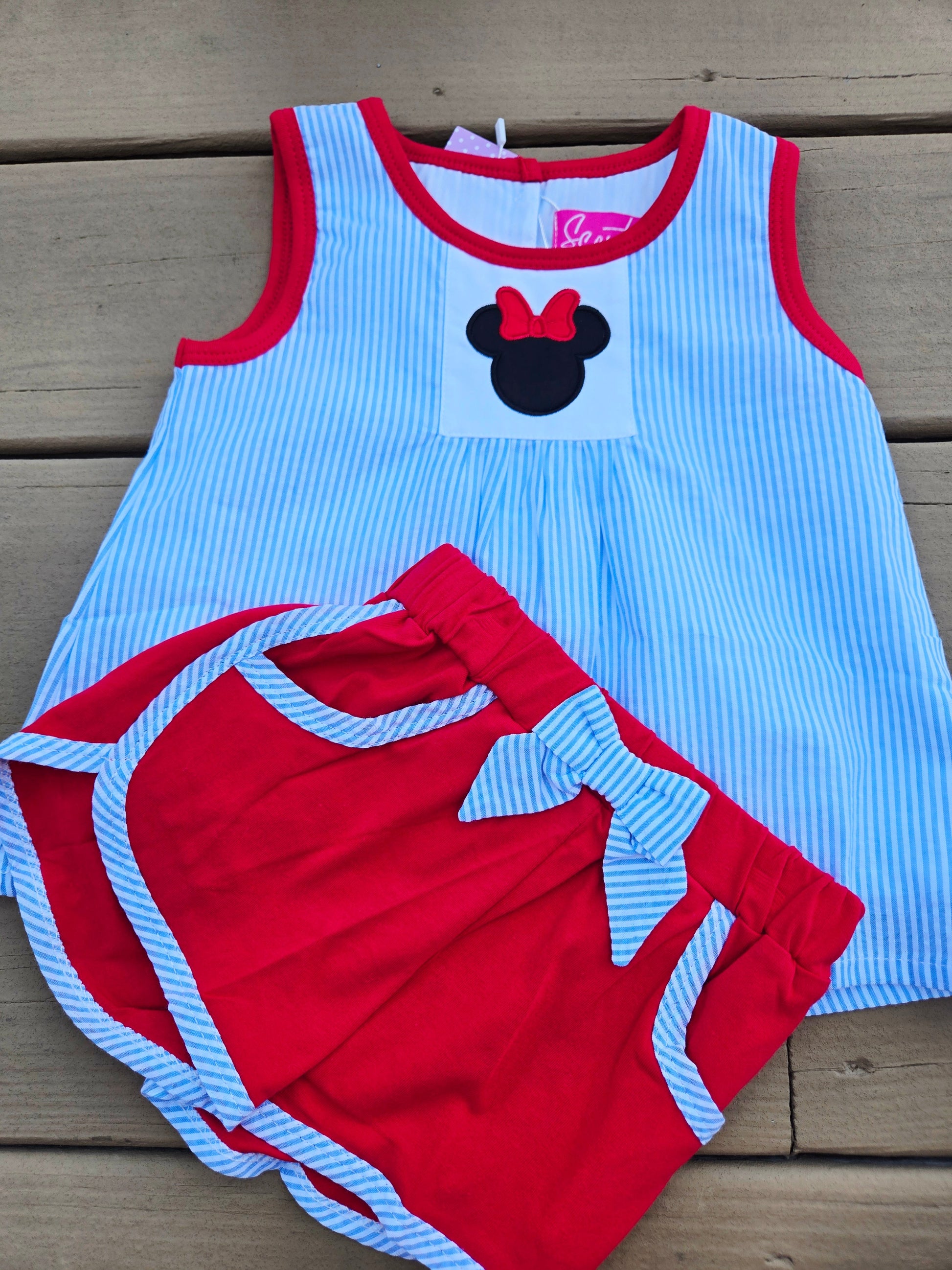 Red Character 10 Girl Short Set Scout and Holland
