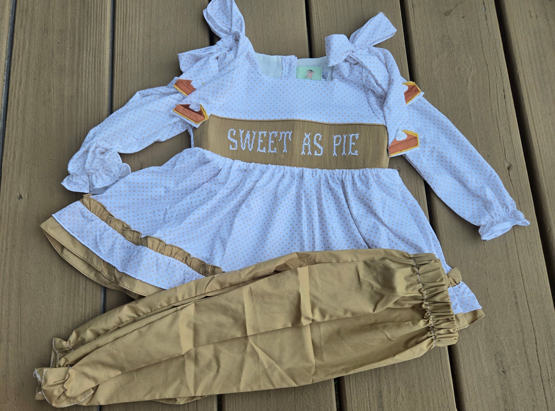 Sweet as Pie Hand Smocked Girl Pants Set Ambabie