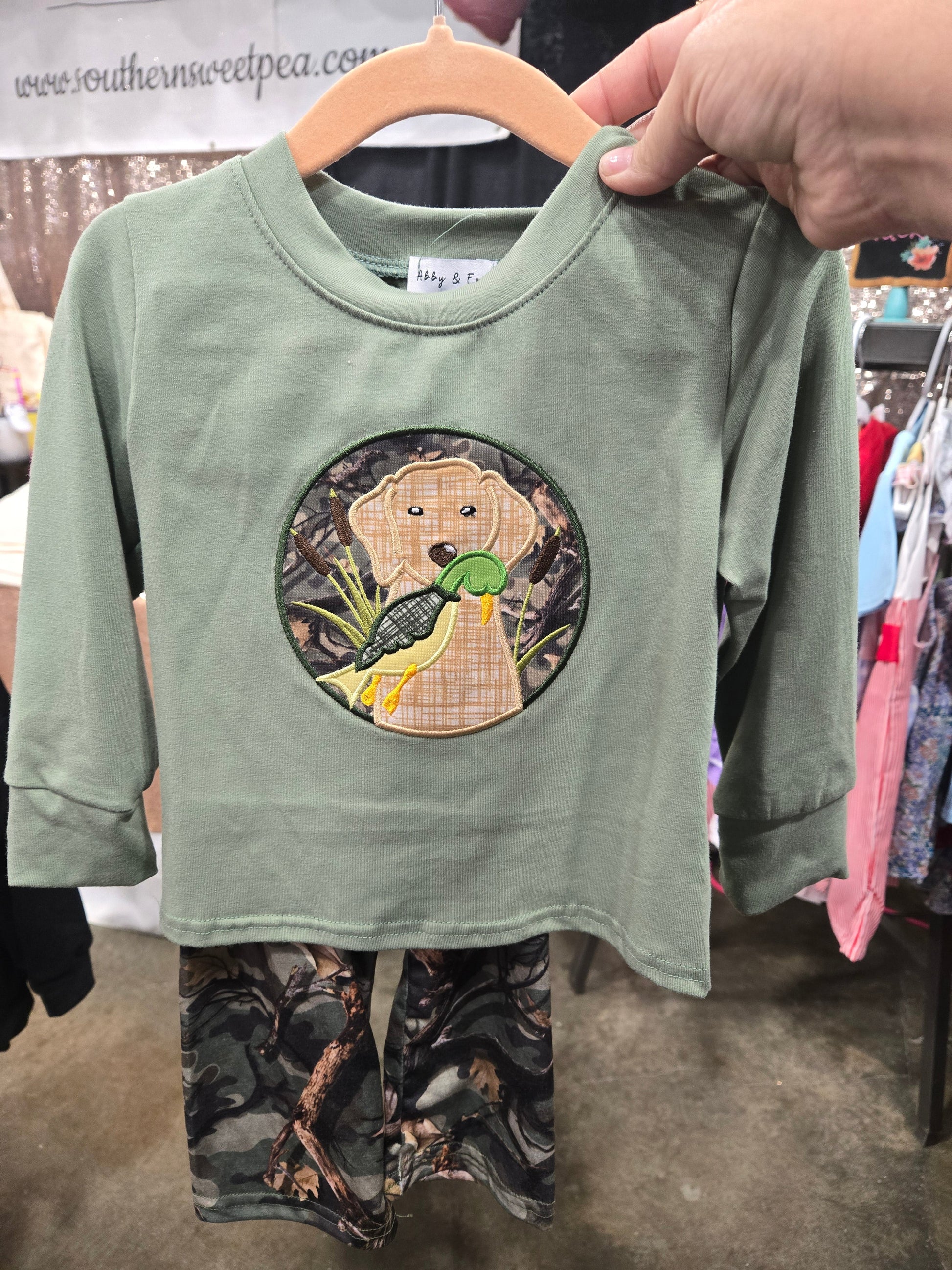 Camouflage Dog Hunting Applique Boy Pants Set Honeydew